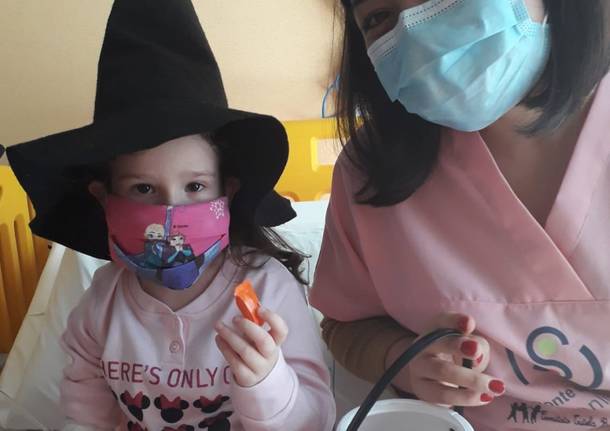 Il Ponte del Sorriso, una festa di Halloween per i bimbi ricoverati in ospedale