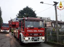 Incendio a Ceriano Laghetto: in fiamme due auto e un'abitazione