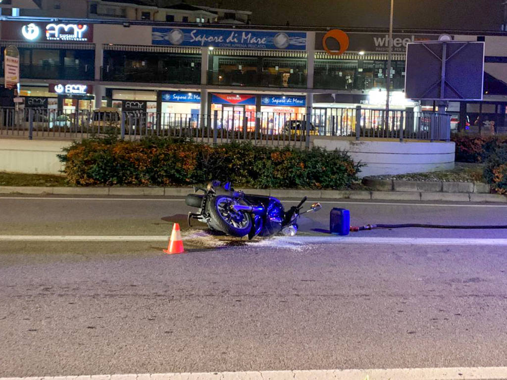 incidente scontro auto moto olgiate olona