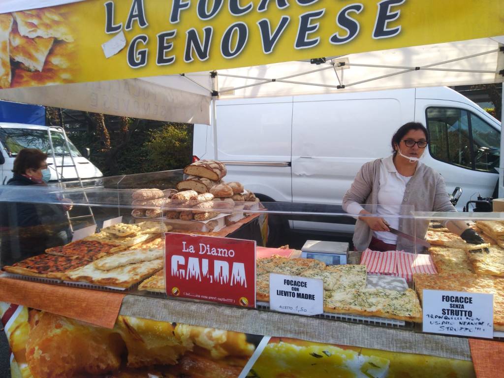 Legnano zona rossa, mercato