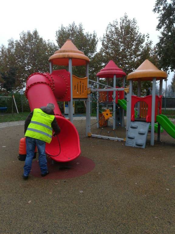 Origgio, l'amministrazione dispone la sanificazione di scuole, parchi e sede comunale