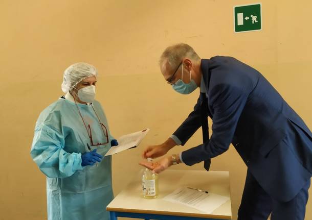 Saronno, parte la campagna vaccinale antinfluenzale alla Pizzigoni