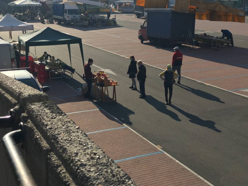 Saronno, terza settimana di mercato ridotto