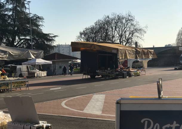 Saronno, terza settimana di mercato ridotto