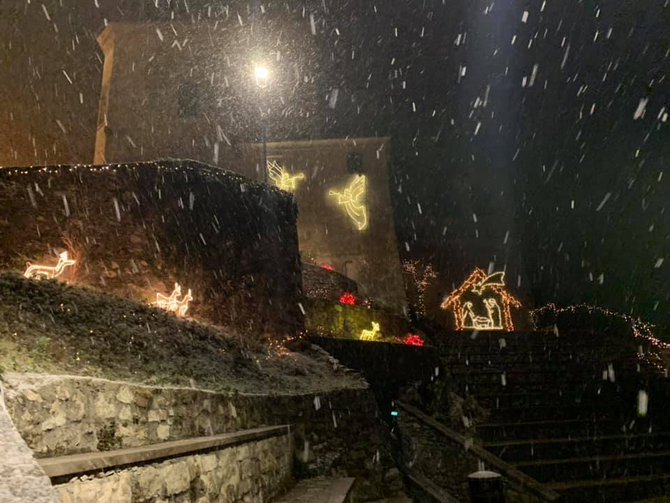 Nevicata notturna al Sacro Monte