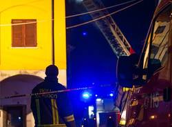 Incendio nella notte a Ispra
