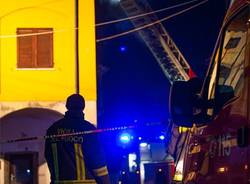 Incendio nella notte a Ispra