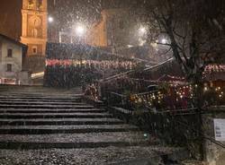 Con la neve, aria di natale al sacro Monte