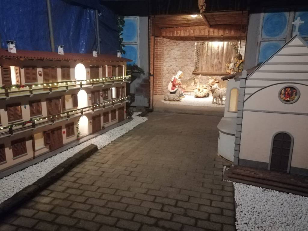 Il presepe del signor Giuseppe a Lentate