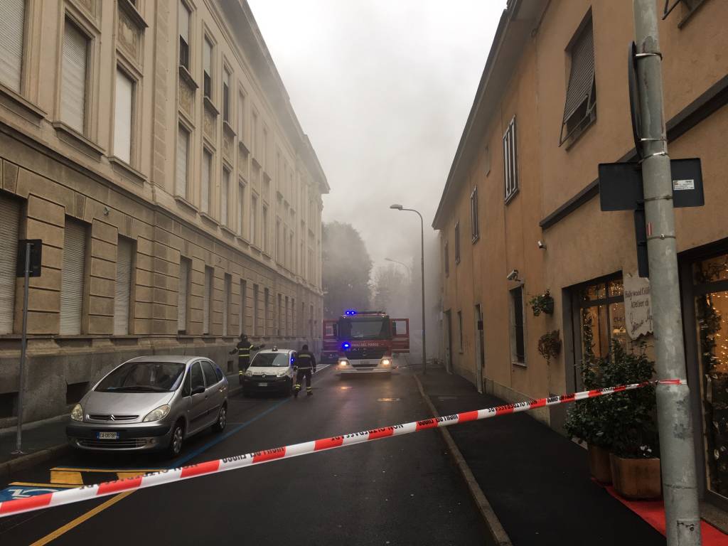 Incendio in via Ratti a Legnano