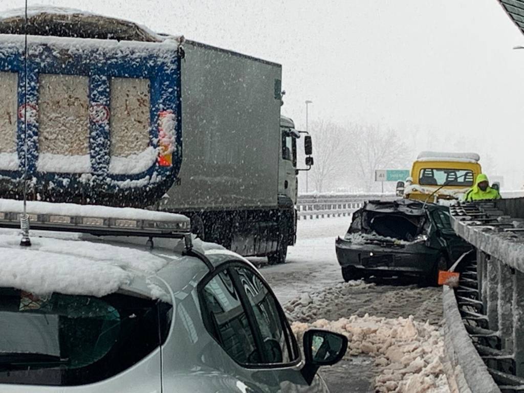 Incidente stradale Castronno A8 4 dicembre 2020