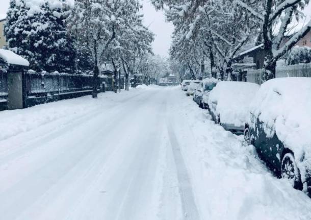 La neve imbianca i Comuni del Saronnese