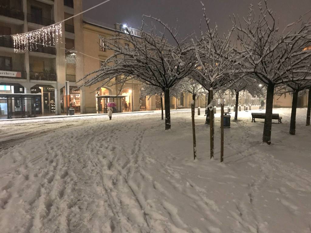 Le immagini di Saronno sotto la neve