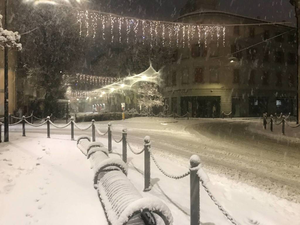 Le immagini di Saronno sotto la neve