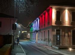 Limbiate, Villa Mella risplende di nuova luce: un tricolore illumina lo storico edificio