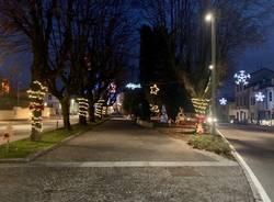 Luci e decorazioni di Natale a Mezzana e Lazzaretto