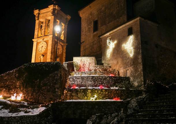 Il Sacro Monte illuminato dal Natale