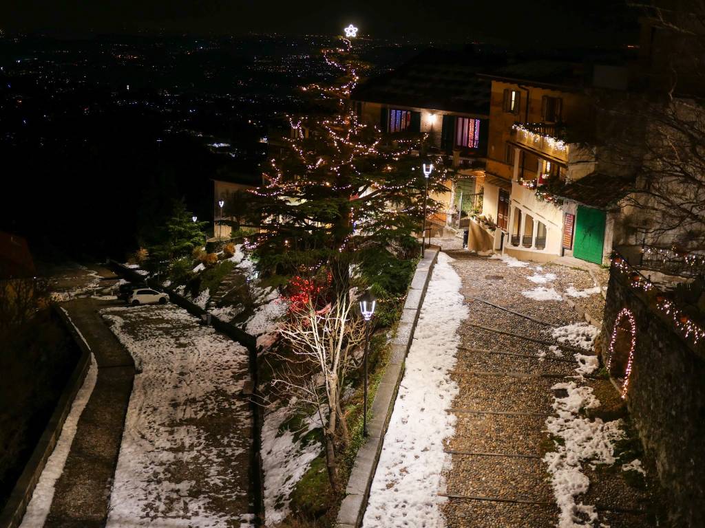 Sacro monte luci Natale 