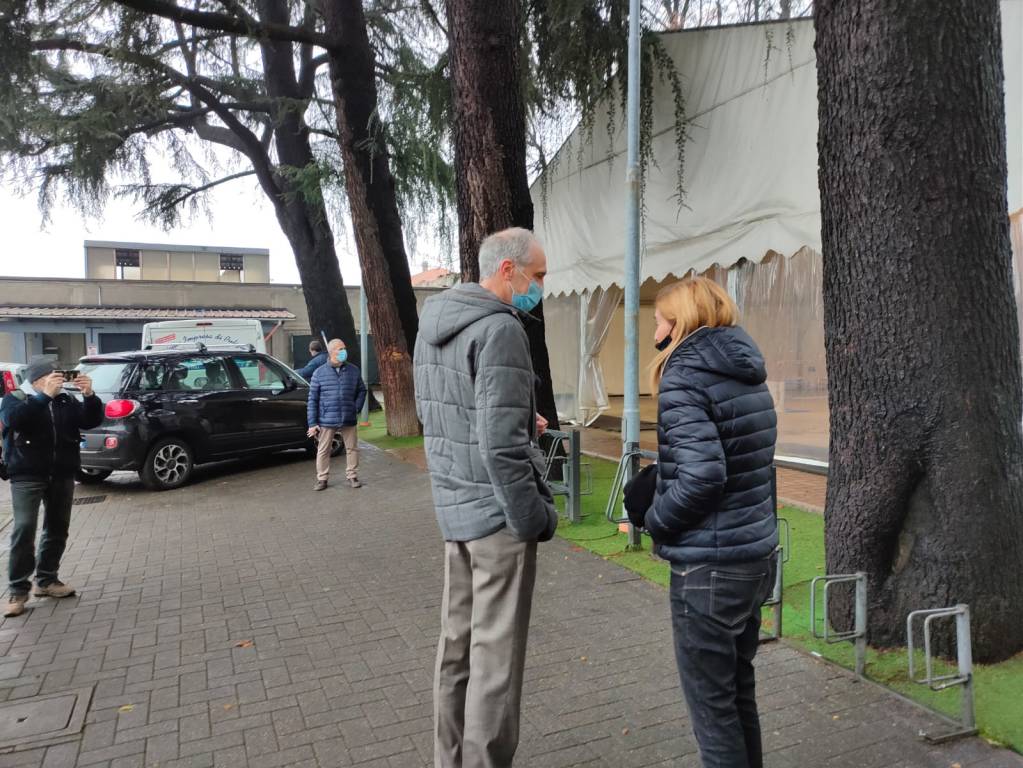 Saronno, apre il punto tamponi all'ex bocciodromo