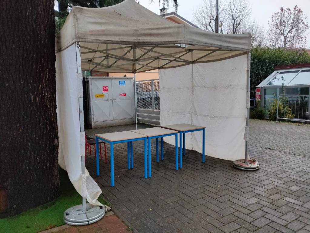 Saronno, apre il punto tamponi all'ex bocciodromo