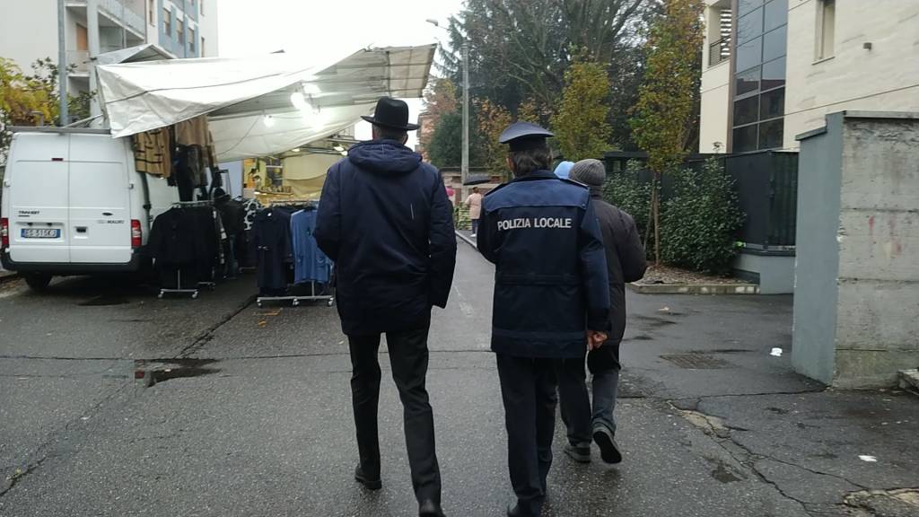 Saronno, il mercato torna al completo
