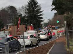 Tornano le code in via Gasparotto