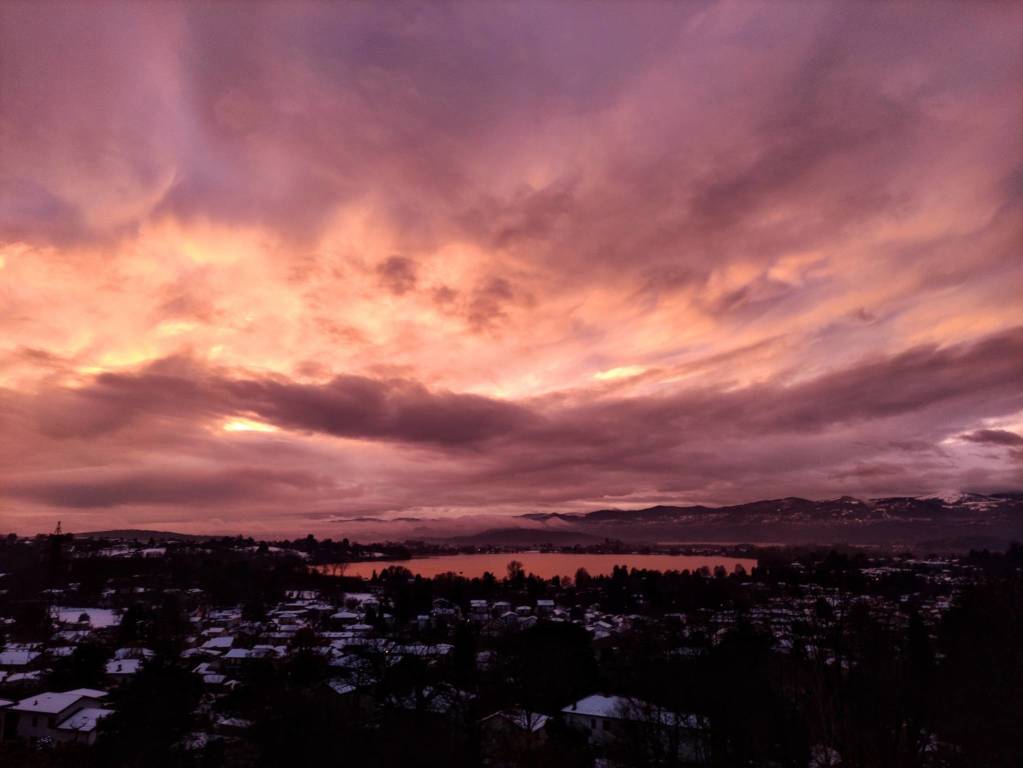 tramonto domenica 6 dicembre