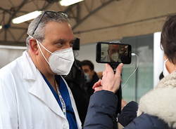 Vaccine Day all'ospedale di Varese - foto di Roberto Gernetti