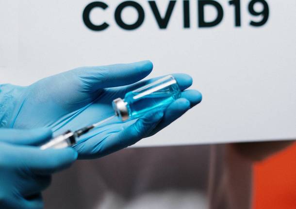 Lombardia In Ritardo Sui Vaccini Anti Covid La Vera Campagna Vaccinale Inizia Lunedi