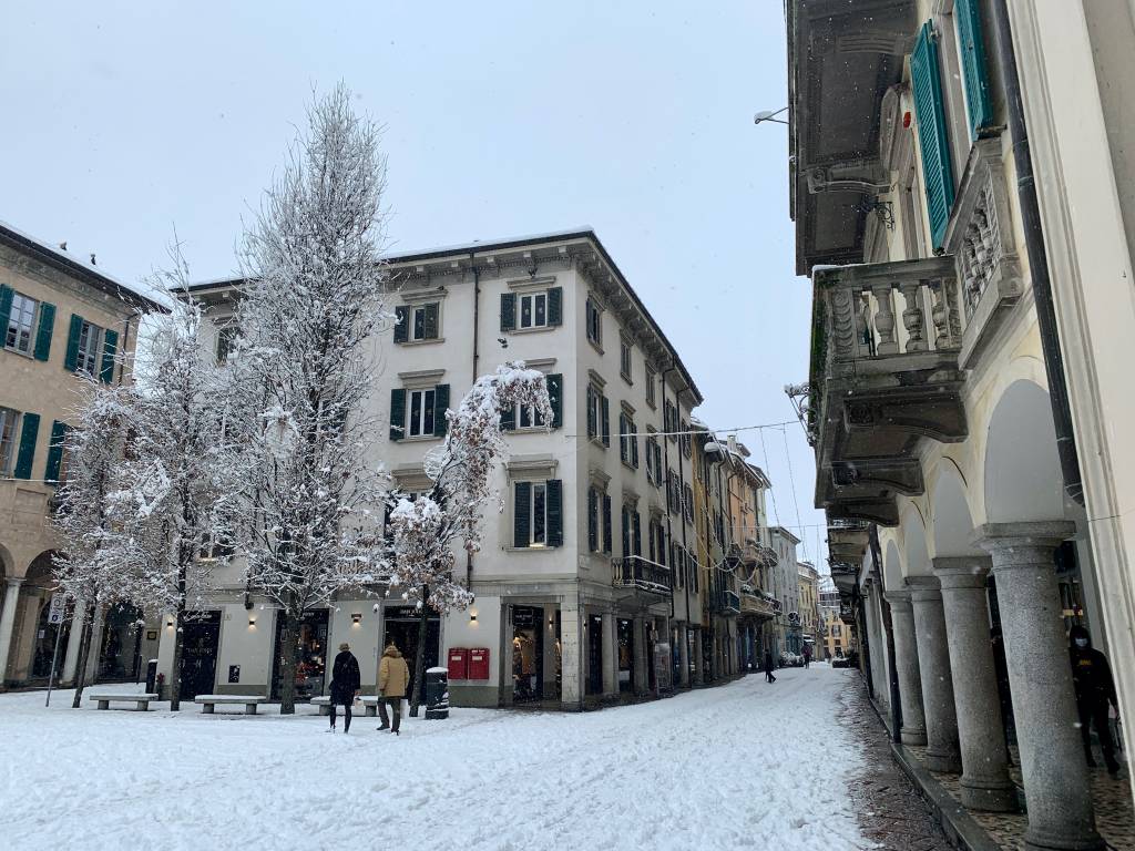 Varese sotto la neve: 28 dicembre 2020