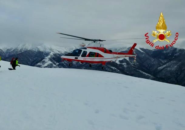 vigili del fuoco neve maccagno addestramento elicottero