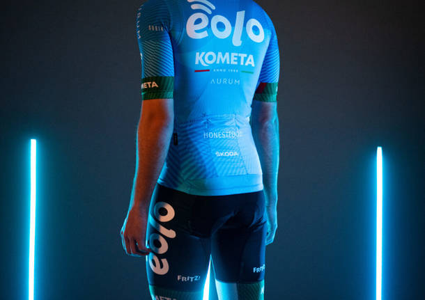 La nuova divisa di Eolo-Kometa Cycling Team