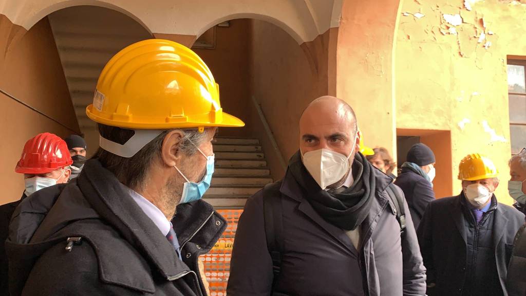 Fontana in visita al cantiere dell'ex caserma Garibaldi