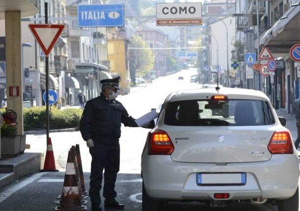 guardia di finanza controlli valico dogana frontalieri 