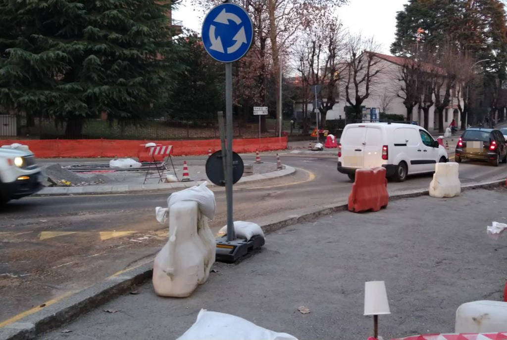 Lavori di riqualificazione al piazzale della stazione di Parabiago