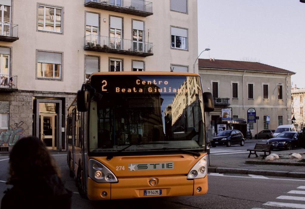autobus stie liceo crespi busto arsizio