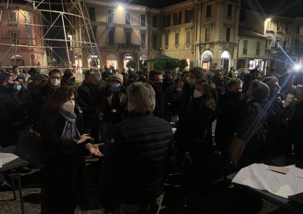 Protesta bar ristoranti Gallarate