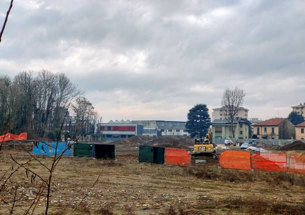 Saronno, ripartono i lavori all’ex Cemsa: il punto sulla grande area dismessa nel retro stazione