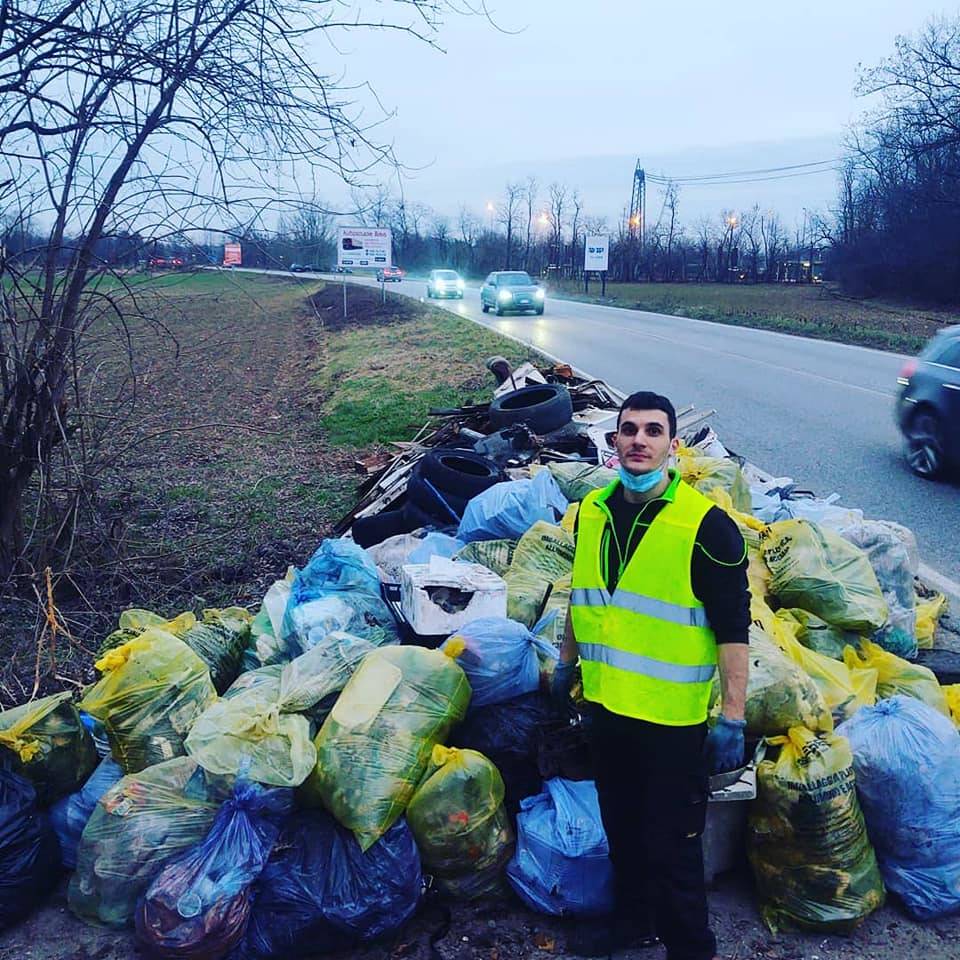 Strade Pulite Alto Milanese al lavoro a Pogliano Milanese