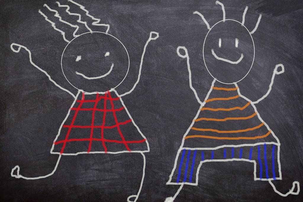 bambini scuola lavagna