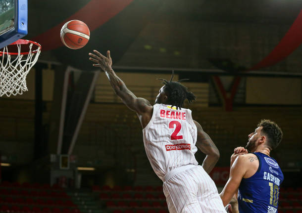 Openjobmetis Varese – Happy Casa Brindisi 76-74