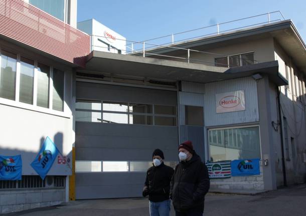 Chiusura Henkel di Lomazzo, i lavoratori: "Toglierci il lavoro significa toglierci la dignità"