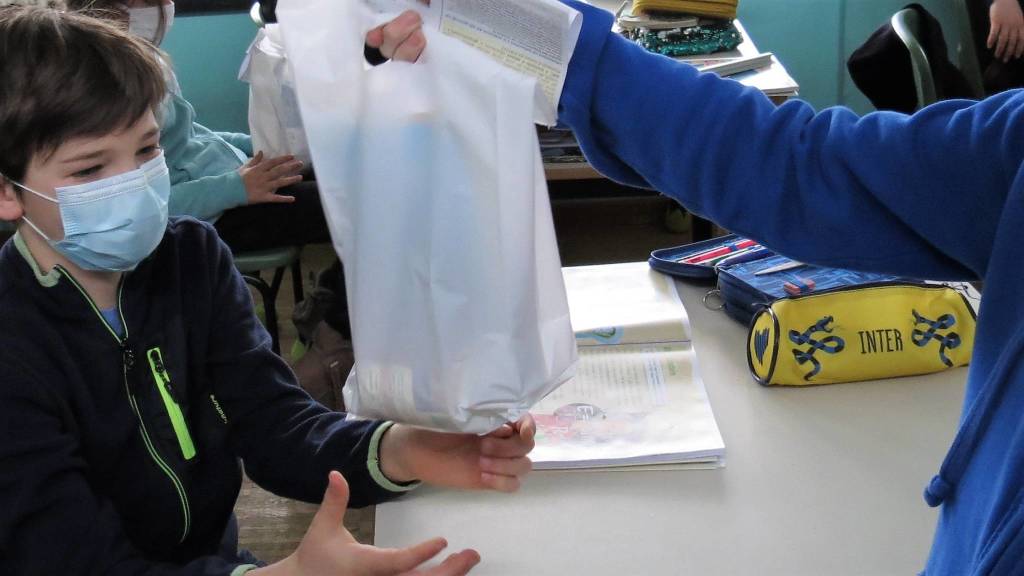 Gli alunni delle primarie "bocciano il cancro" 