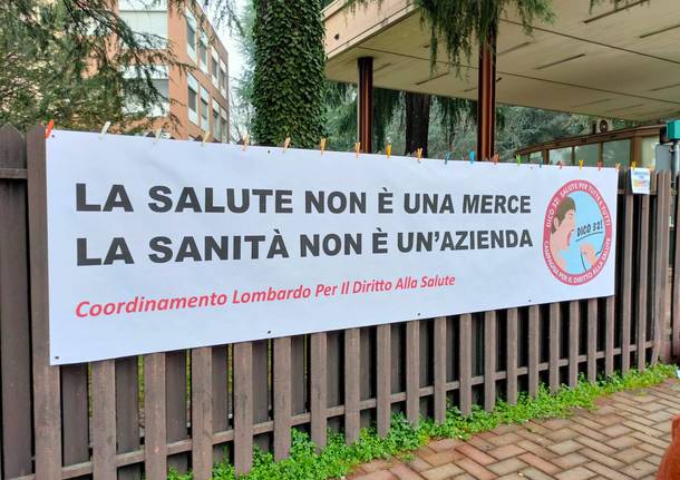 In piazza per difendere l'ospedale di Saronno