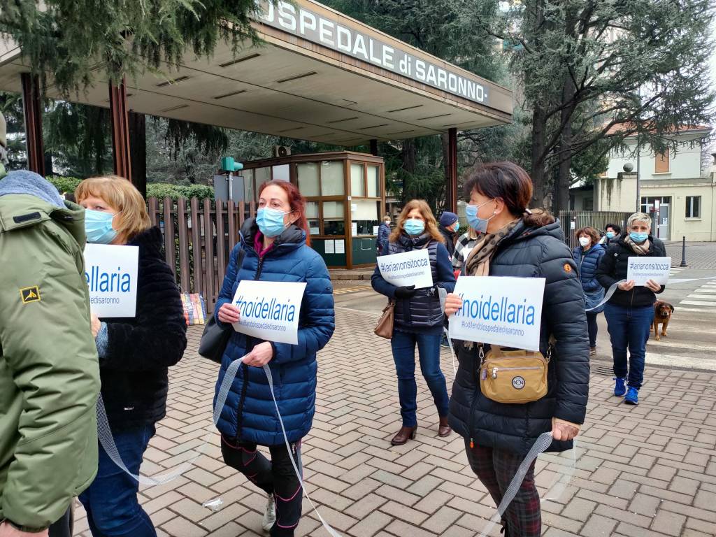 In piazza per difendere l'ospedale di Saronno