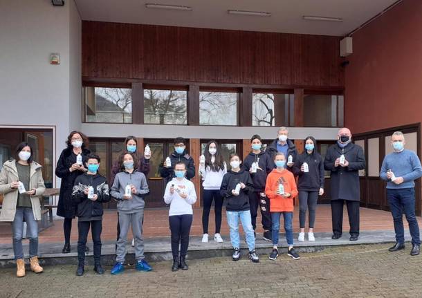 Lavena Ponte Tresa - Borracce ecologiche a scuola