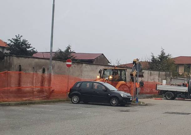 lavori parcheggio via don sturzo cerro maggiore