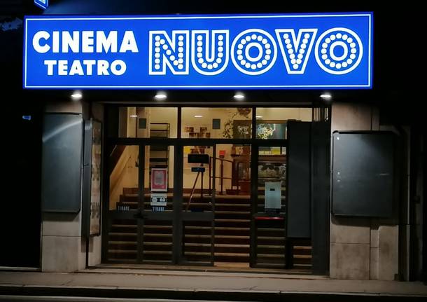 Luci accese in teatro