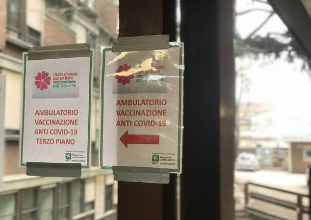 Ospedale di Saronno: al via la campagna vaccinale per gli over 80