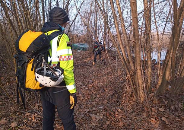 Ricerche donna scomparsa lungo la pista ciclabile